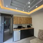 Square Vanilla Boutique Aparthotel