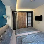 Square Vanilla Boutique 3*