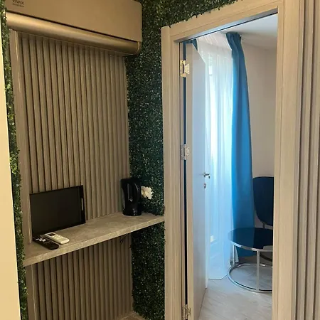 Square Vanilla Boutique Skopje