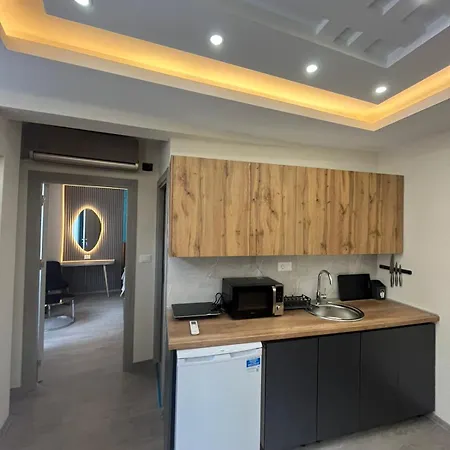 Square Vanilla Boutique Aparthotel 3*