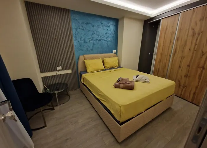 Square Vanilla Boutique 3*