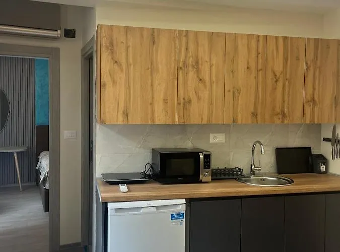 Square Vanilla Boutique 3* סקופיה