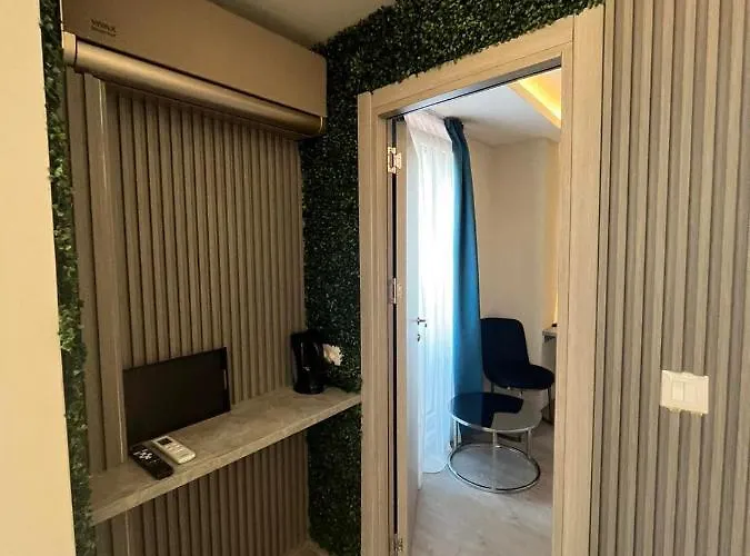 Square Vanilla Boutique Aparthotel 3*