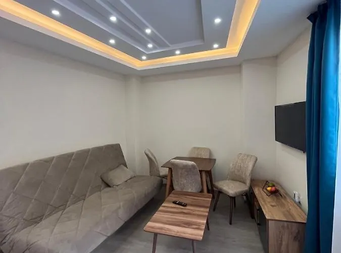 Square Vanilla Boutique