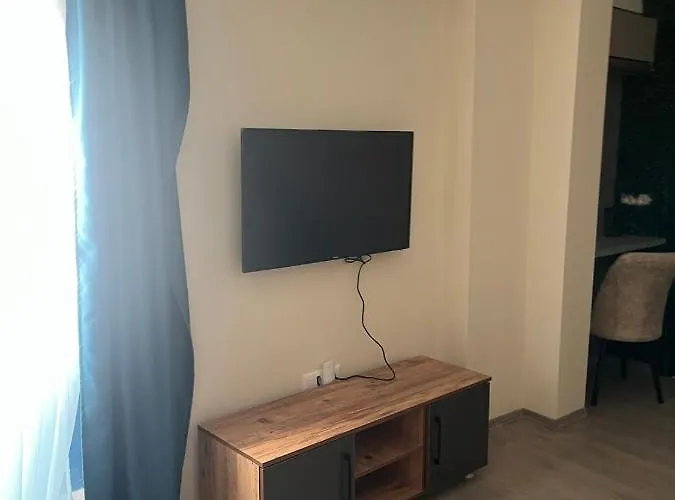 Square Vanilla Boutique