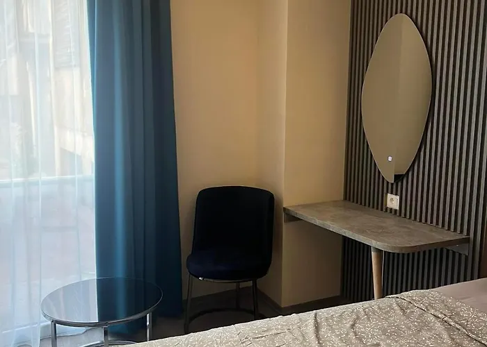 Square Vanilla Boutique 3*