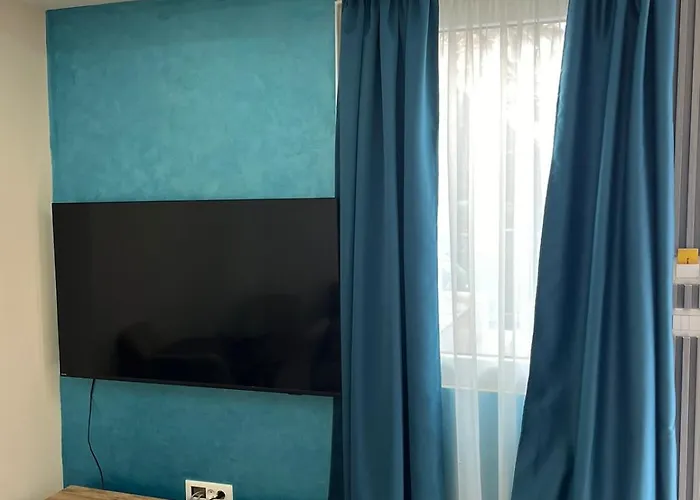 מלון דירות Square Vanilla Boutique 3*