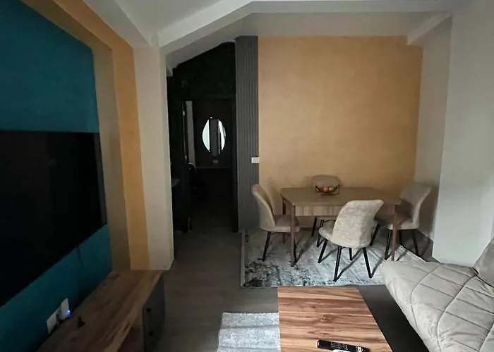 Square Vanilla Boutique 3*